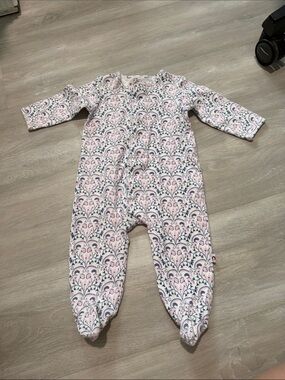 E=mc2 all in one size 6-9 months